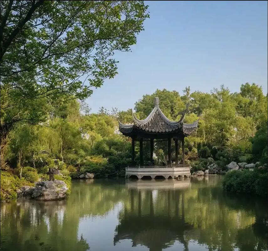 南阳卧龙碧菡餐饮有限公司